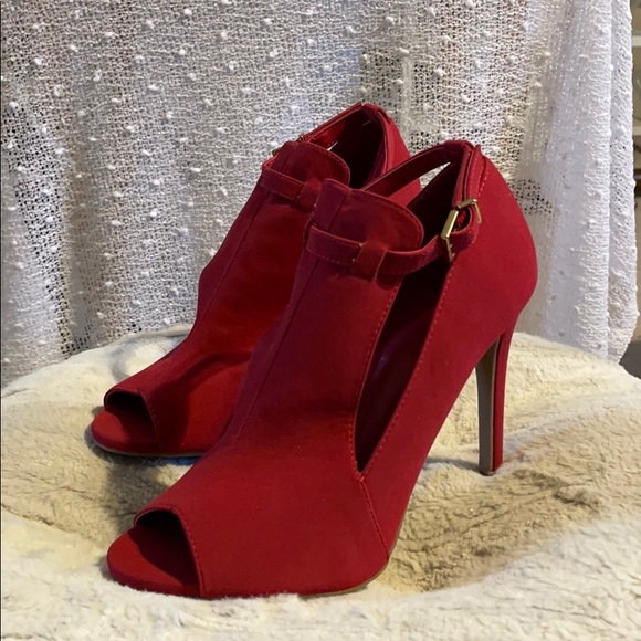 Red heels - Picture 5 of 6